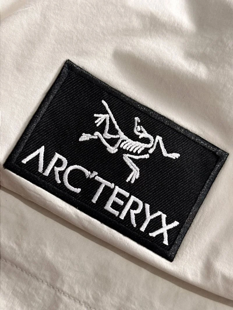 Arcteryx Outwear EyeCatching 163844