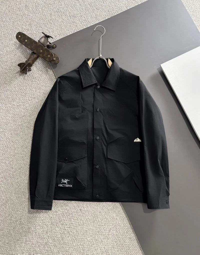 Arcteryx Outwear ZipUp 163841
