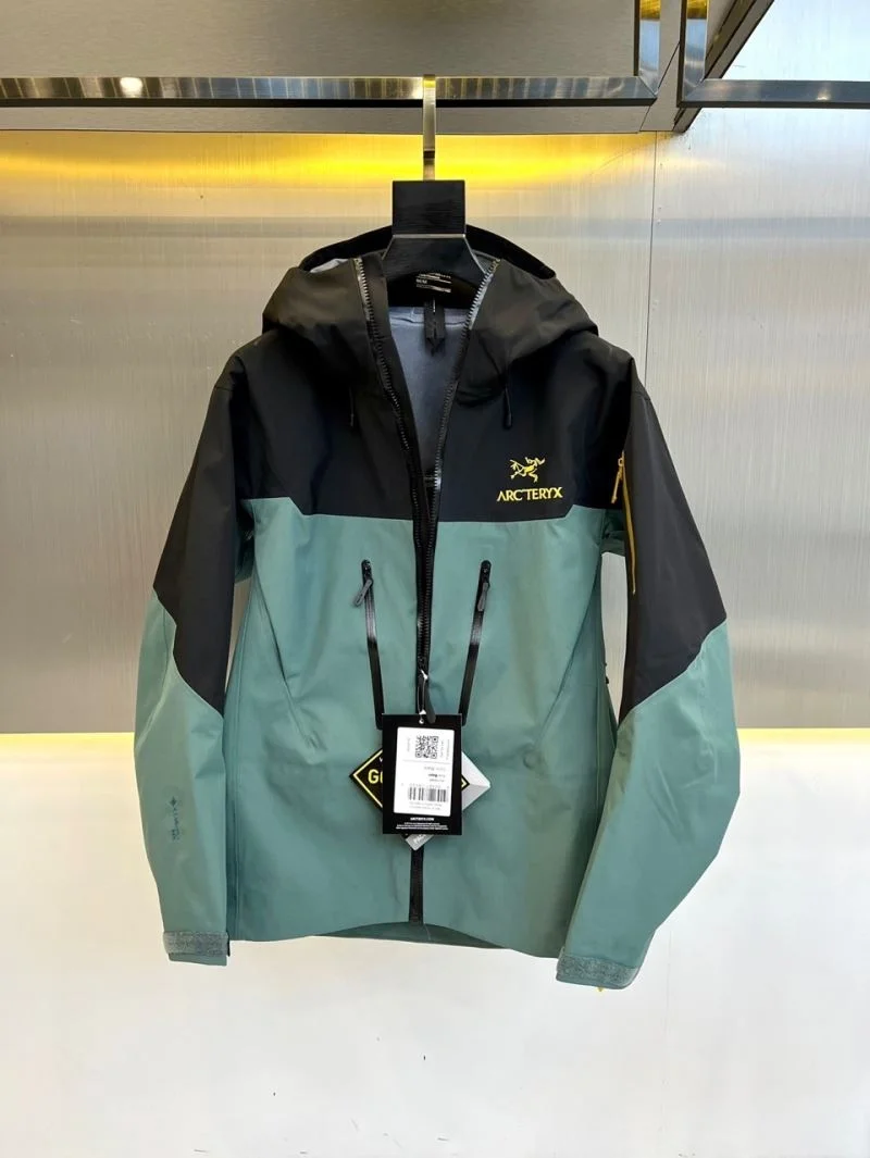 WeatherProof Arcteryx Outwear 163341