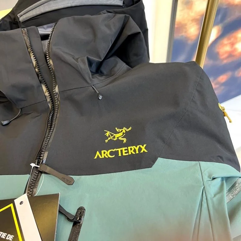 WeatherProof Arcteryx Outwear 163341