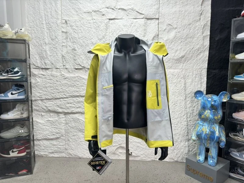 Colorful Arcteryx Outwear 163348
