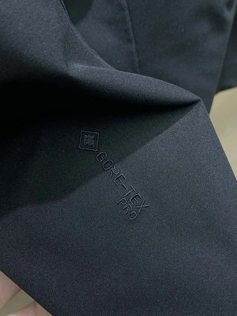 Arcteryx Outwear TravelReady 163408