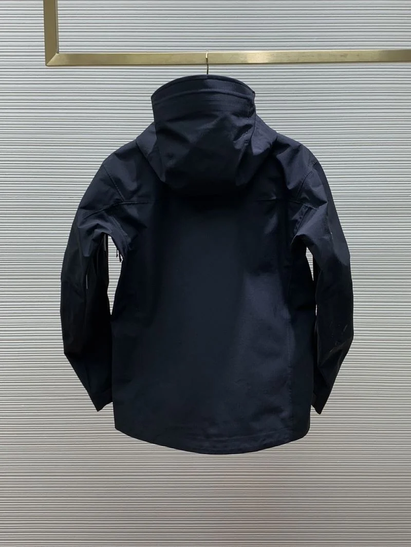 Arcteryx Outwear TravelReady 163408