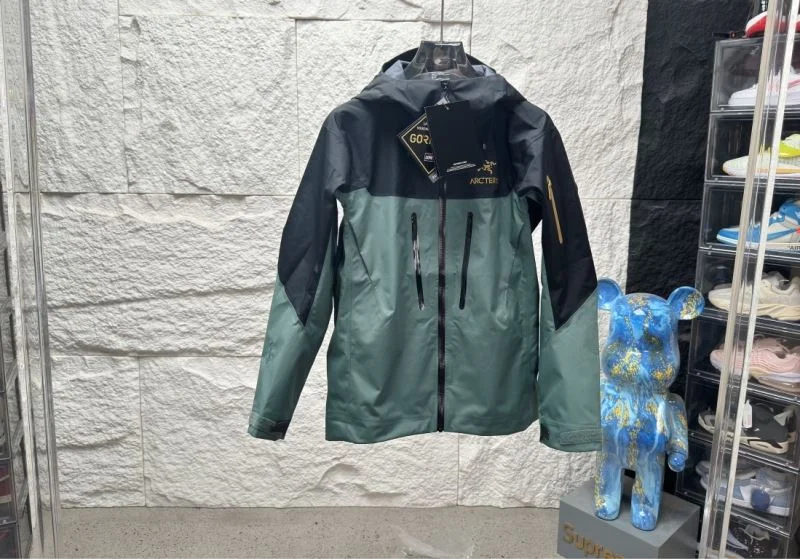 Modern Arcteryx Outwear 163337