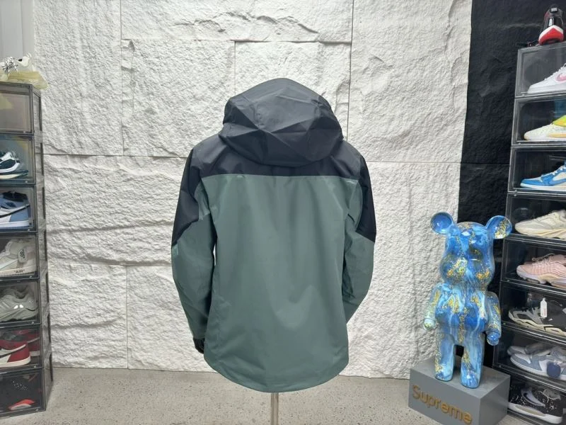 Modern Arcteryx Outwear 163337