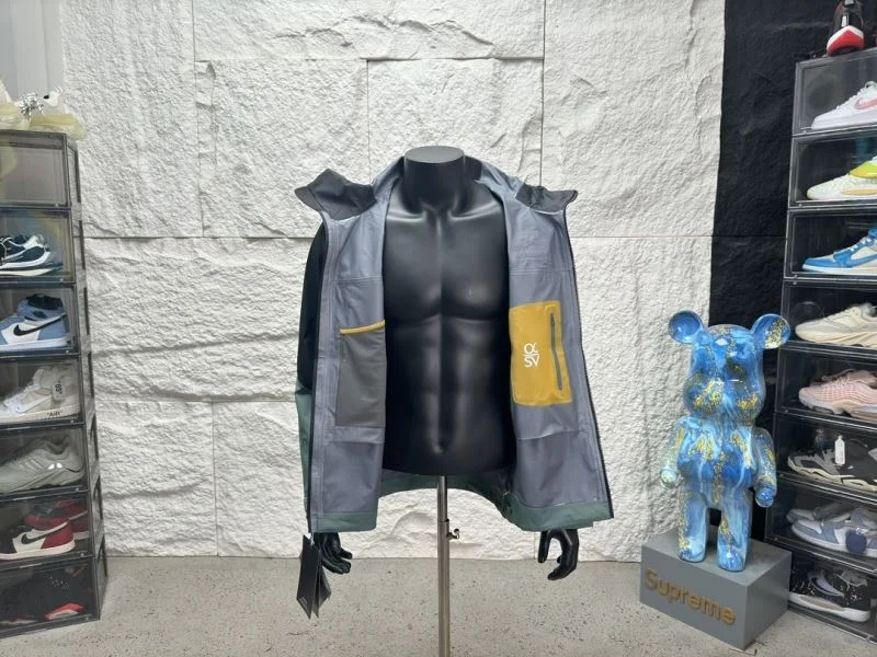 Modern Arcteryx Outwear 163337