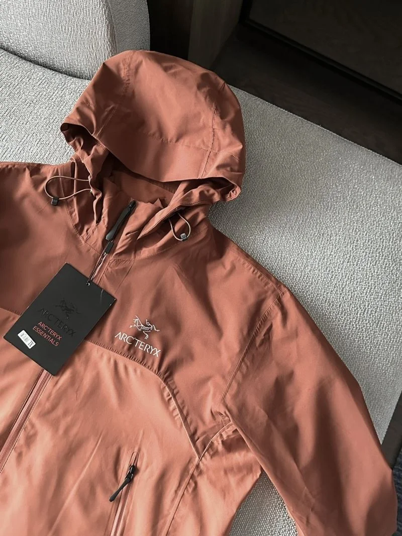 Sporty Arcteryx Outwear 163346