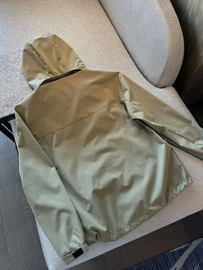 Arcteryx Outwear Reliable 163369