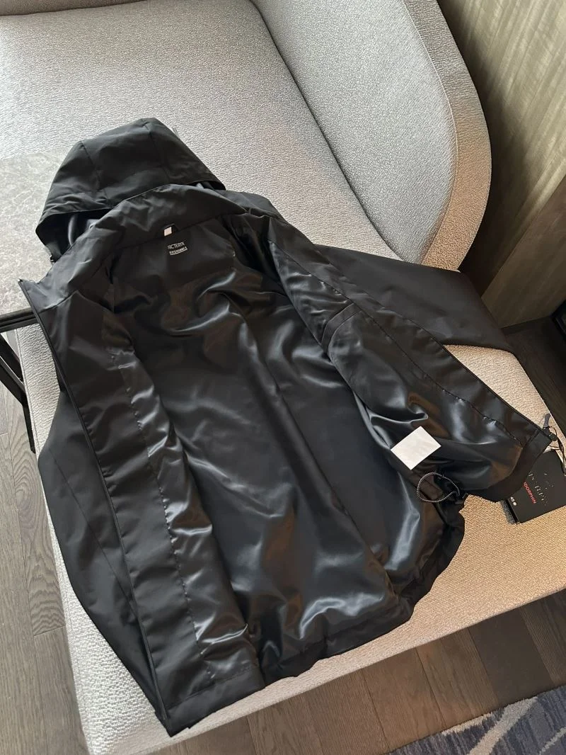 Arcteryx Outwear Neat 163342