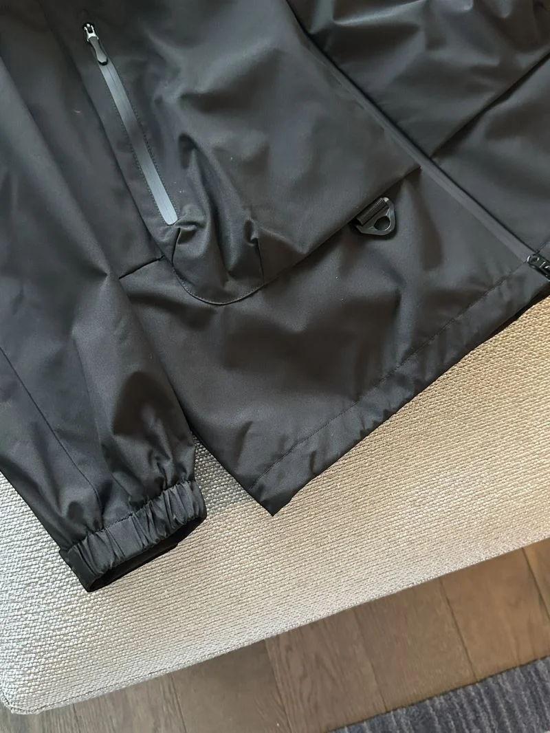 Arcteryx Outwear Neat 163342