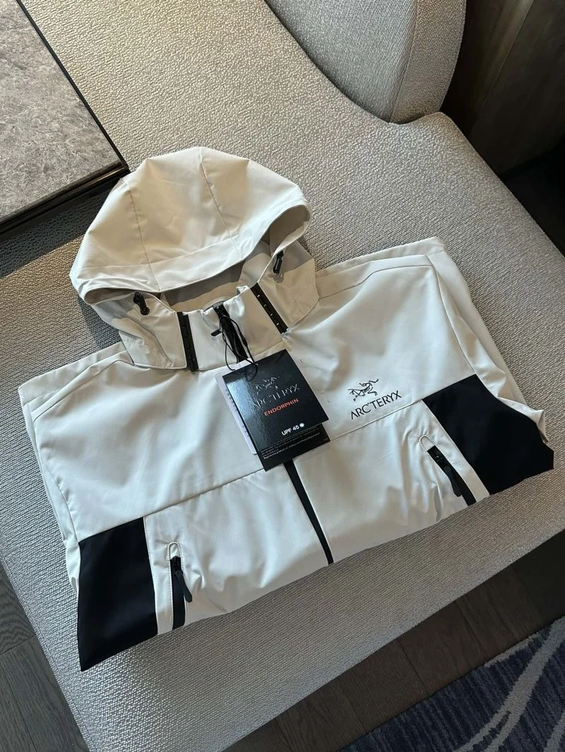 Breathable Arcteryx Outwear 163335