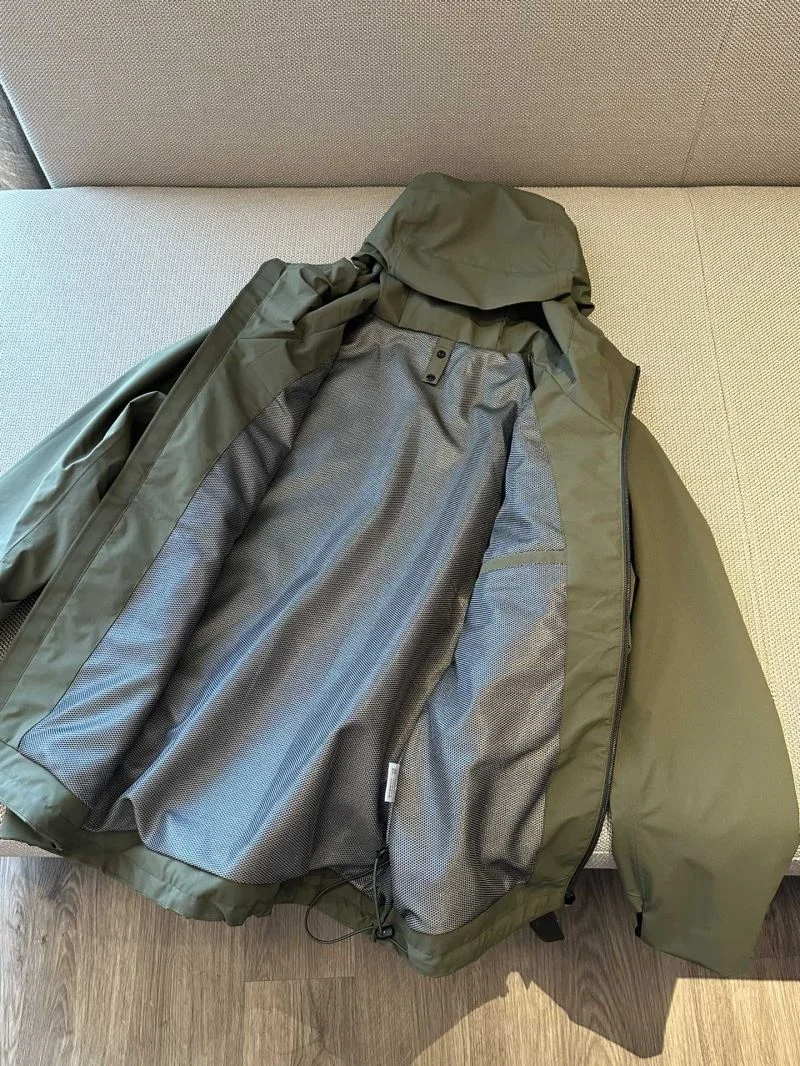Arcteryx Outwear TopPick 163328