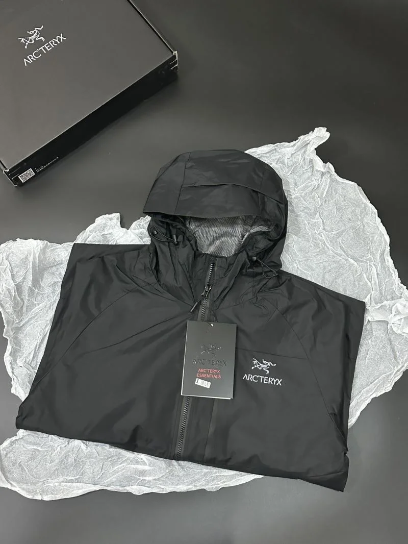 Arcteryx Outwear Colorful 163325