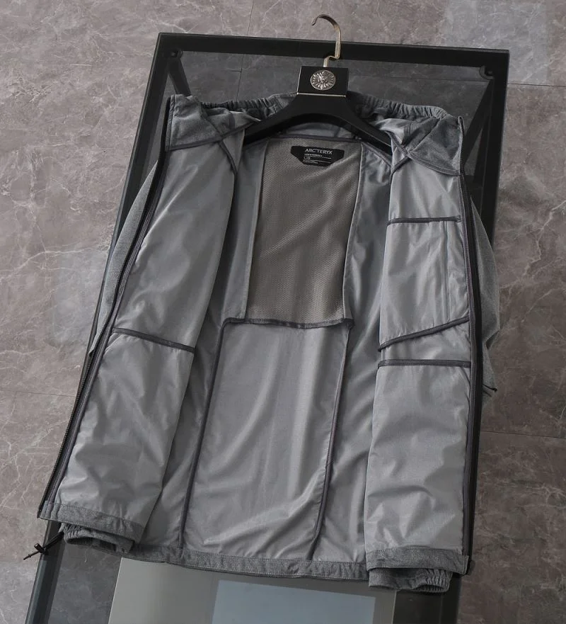 Arcteryx Outwear Classic 163324