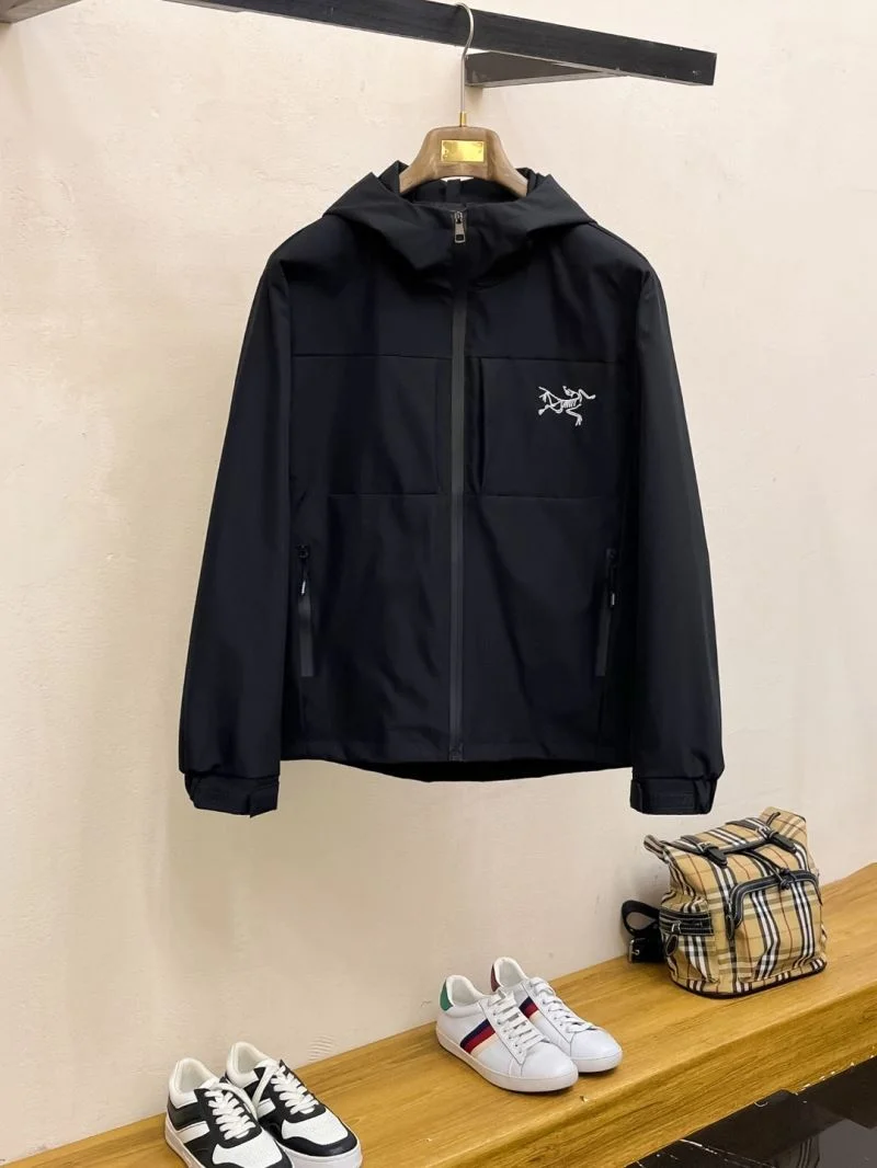 FashionForward Arcteryx Outwear 163351