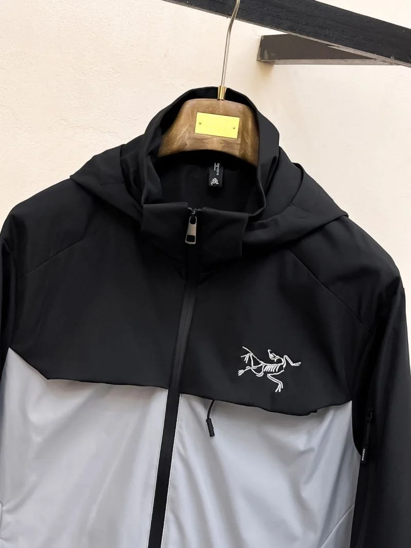 Arcteryx Outwear Timeless 163336