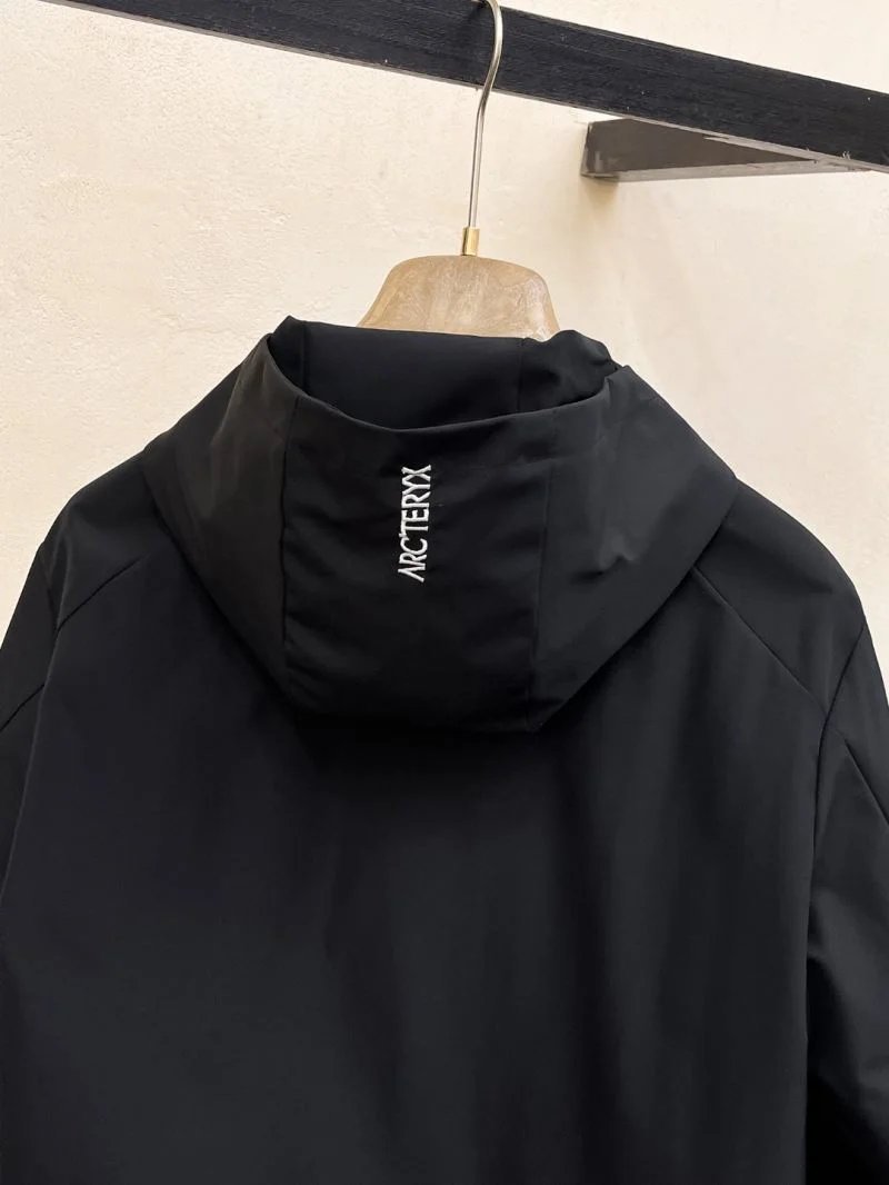 Minimalist Arcteryx Outwear 163308