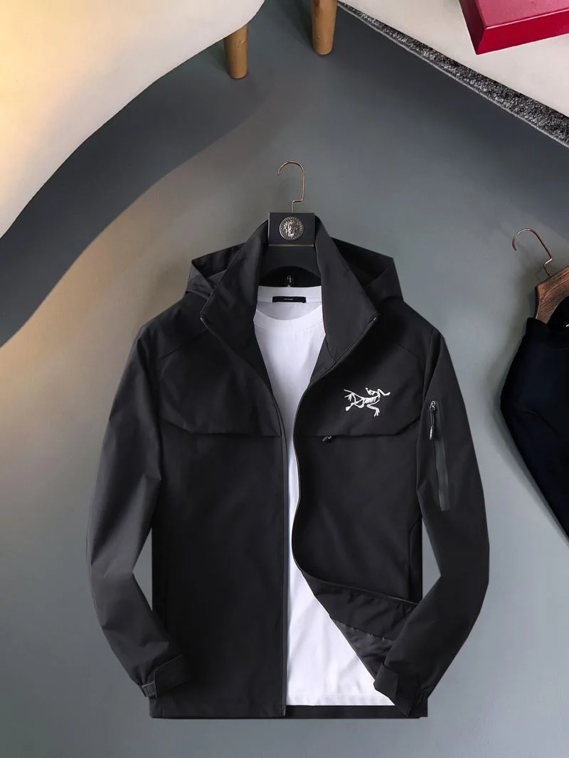 Arcteryx Outwear Snug 163305