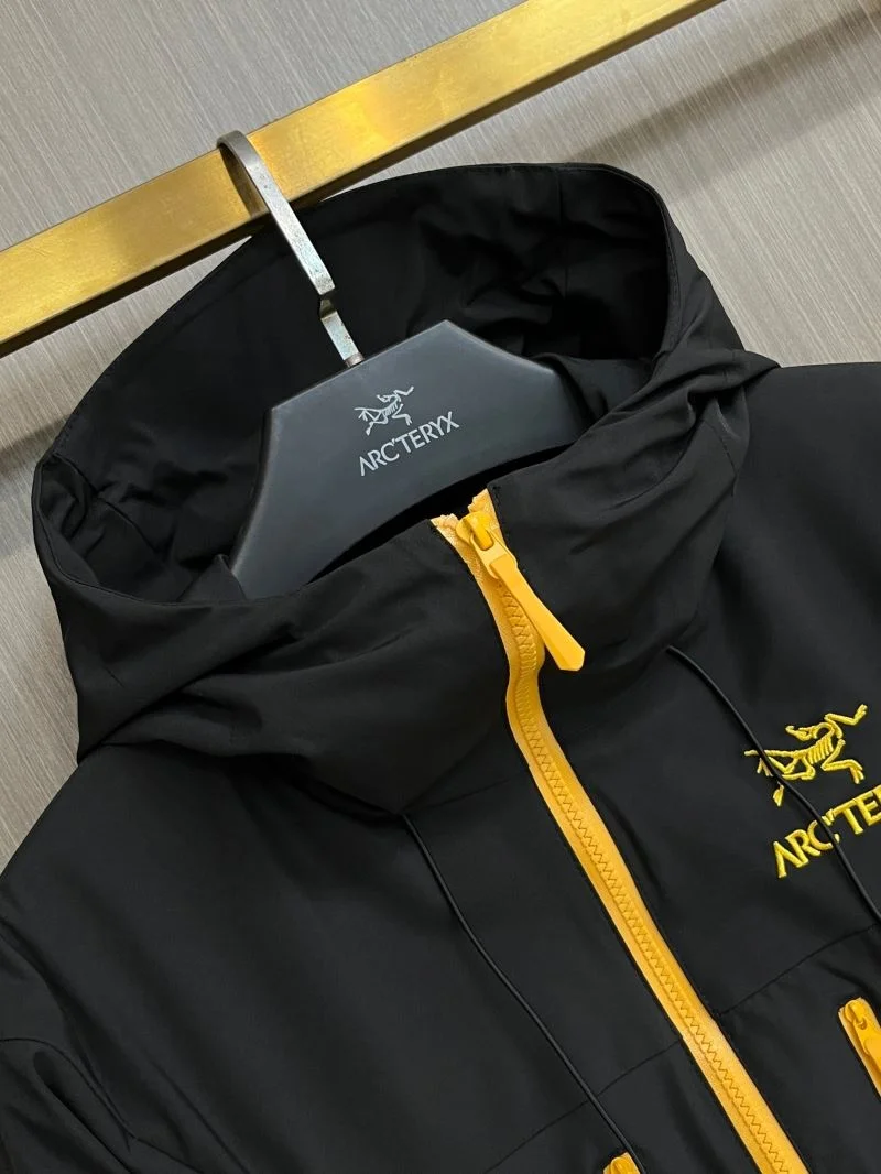 Arcteryx Outwear Original 163334