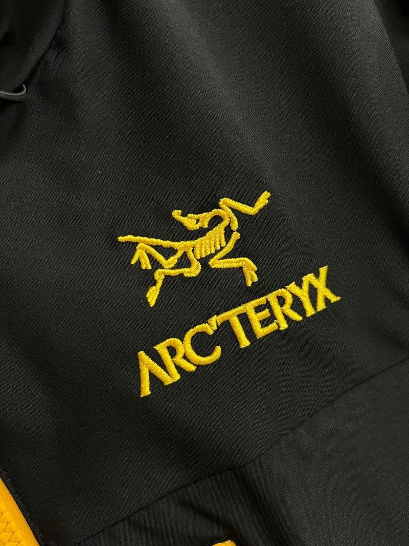 Arcteryx Outwear Original 163334