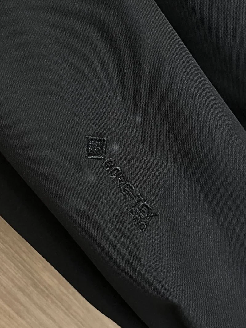 Arcteryx Outwear Original 163334