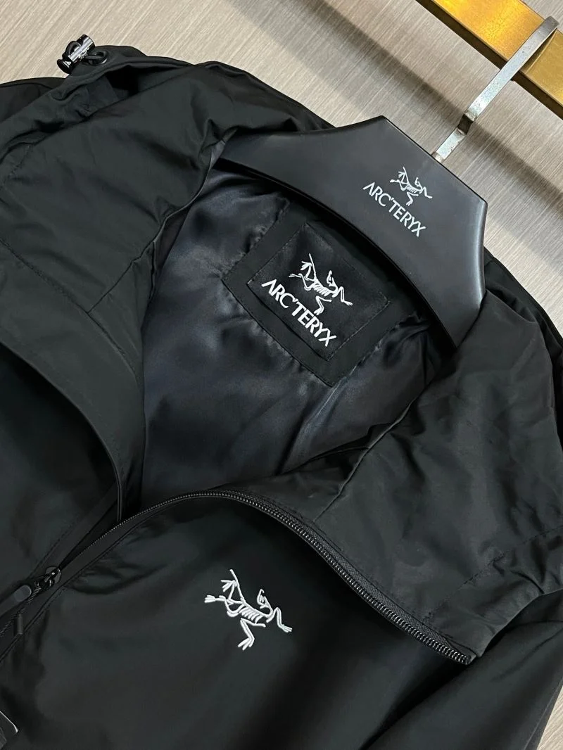 Arcteryx Outwear Soft 163304