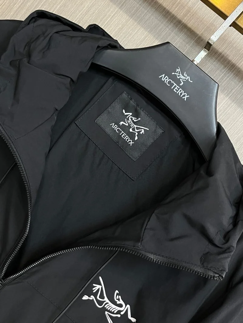 Arcteryx Outwear Lightweight 163368