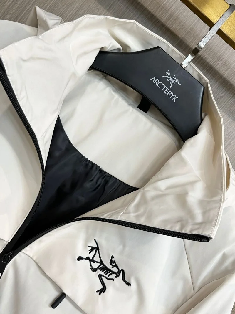 Seasonal Arcteryx Outwear 163362