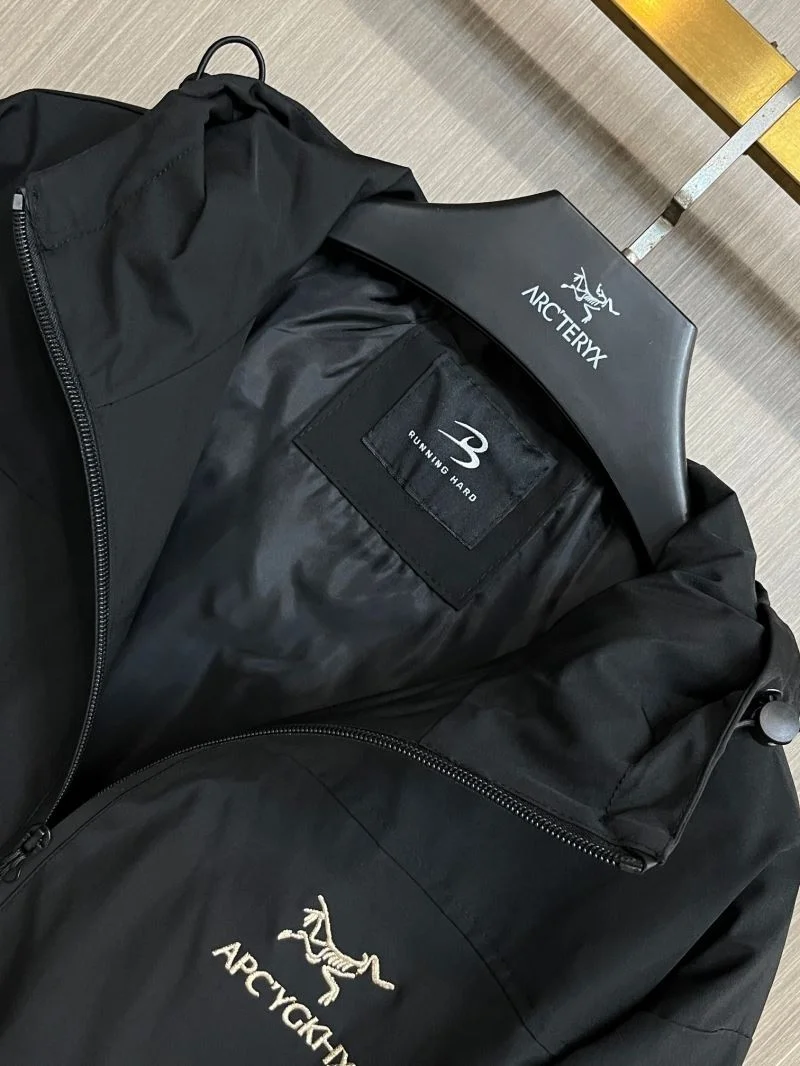 Reliable Arcteryx Outwear 163331