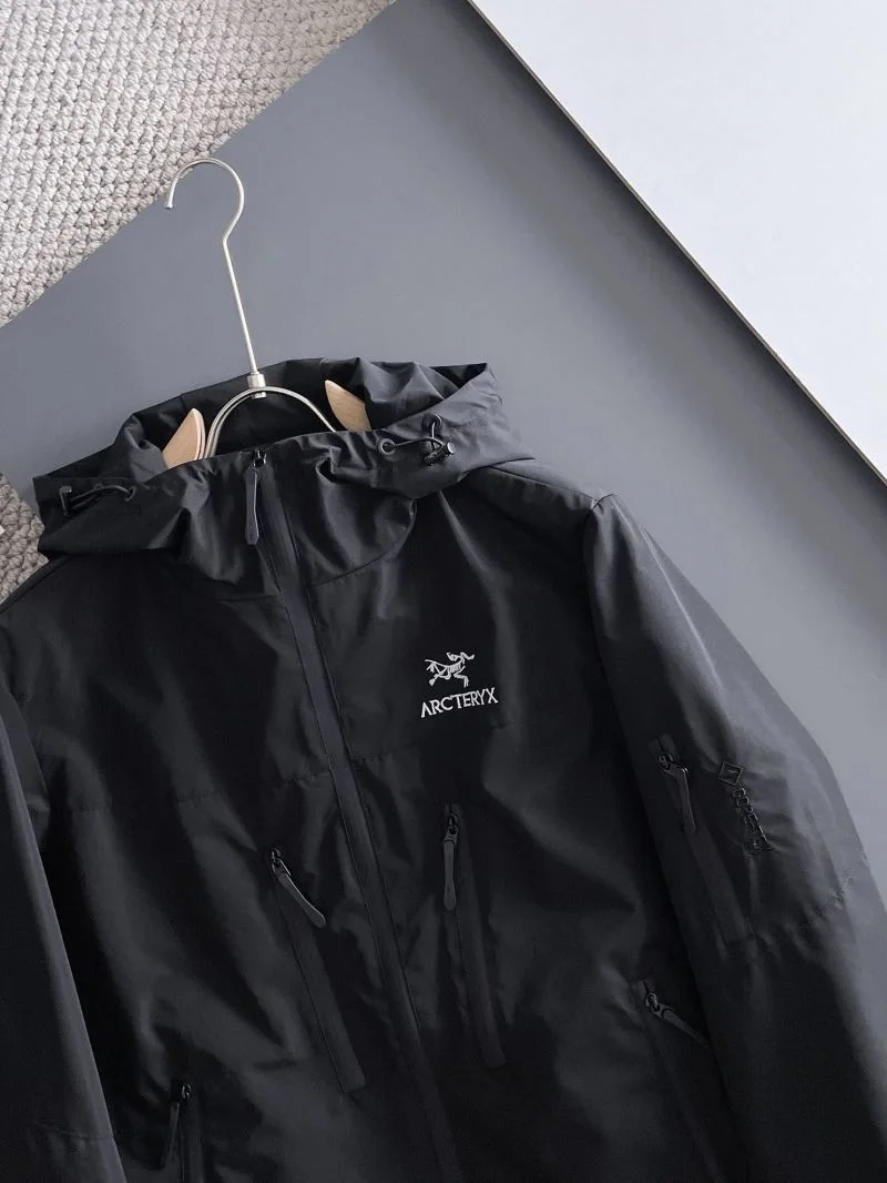 Arcteryx Outwear Lightweight 163288
