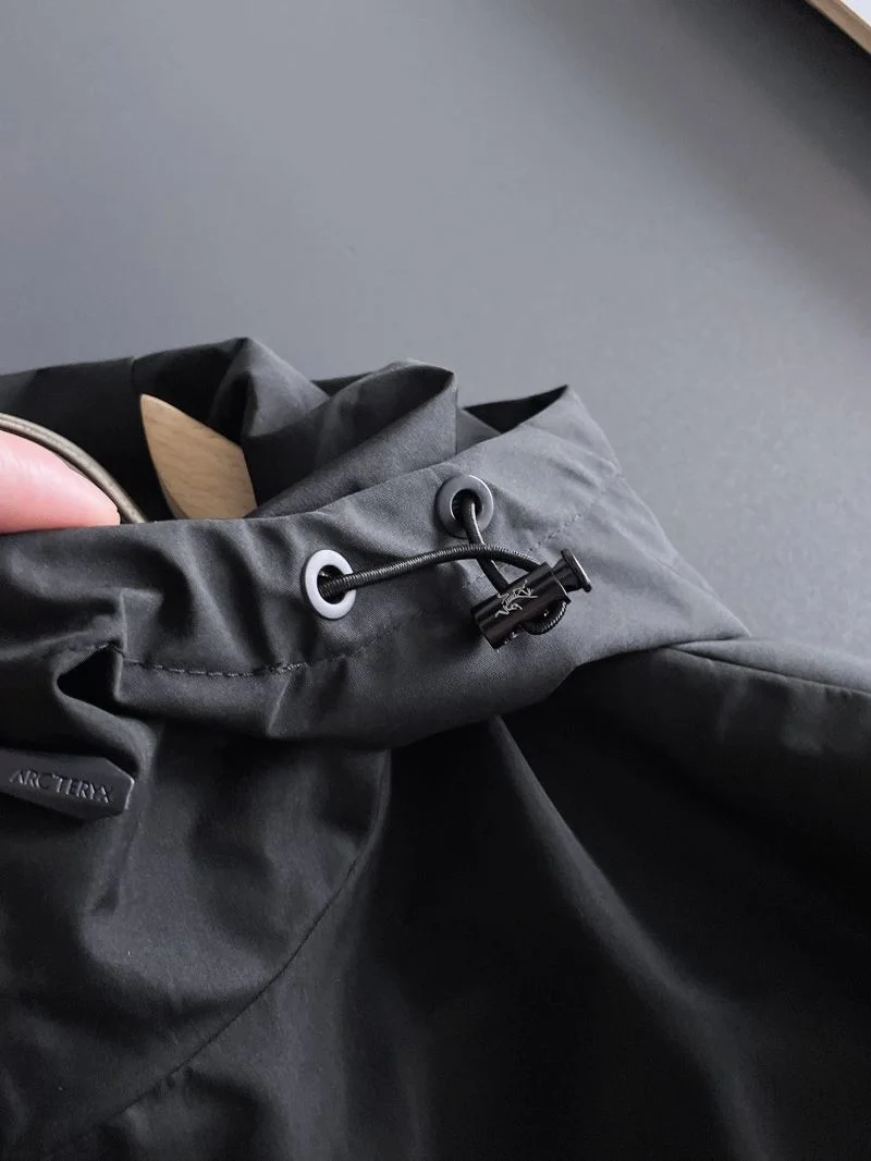 Arcteryx Outwear Lightweight 163288