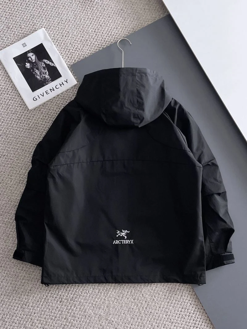 Arcteryx Outwear WellDesigned 163285