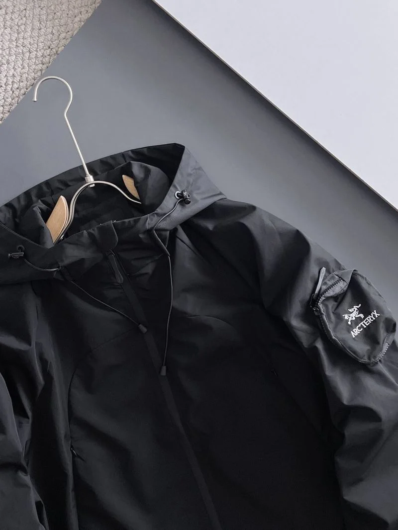 Arcteryx Outwear WellDesigned 163285