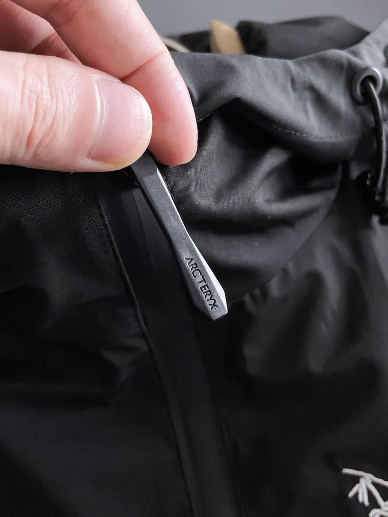 Versatile Arcteryx Outwear 163274