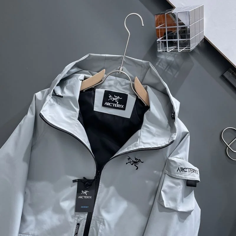 Arcteryx Outwear ZipUp 163268