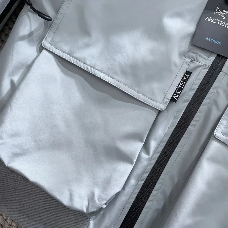 Arcteryx Outwear ZipUp 163268