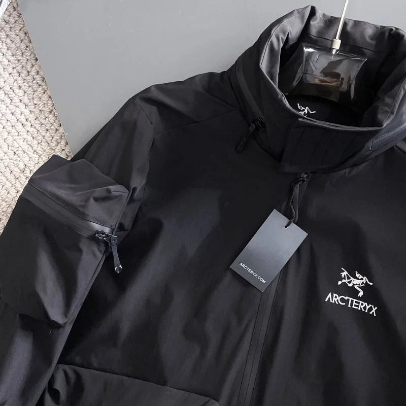 Arcteryx Outwear Contemporary 163272