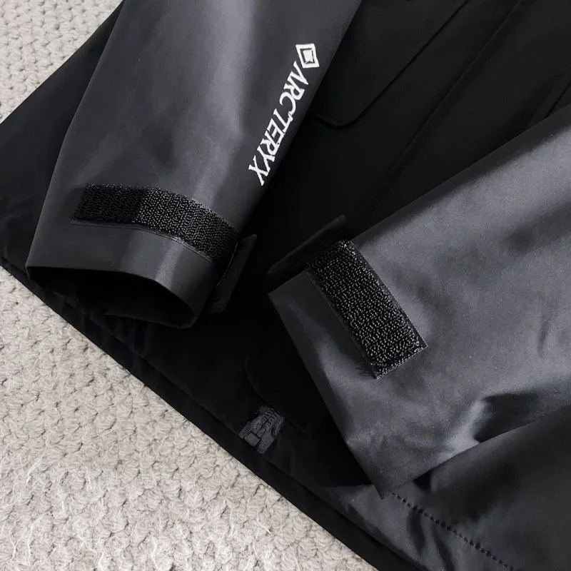 RelaxedFit Arcteryx Outwear 163262