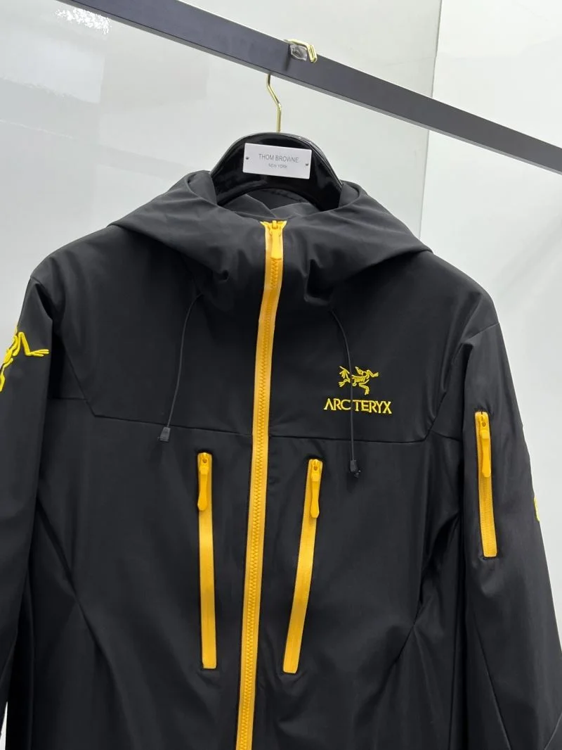 Arcteryx Outwear Lightweight 163243