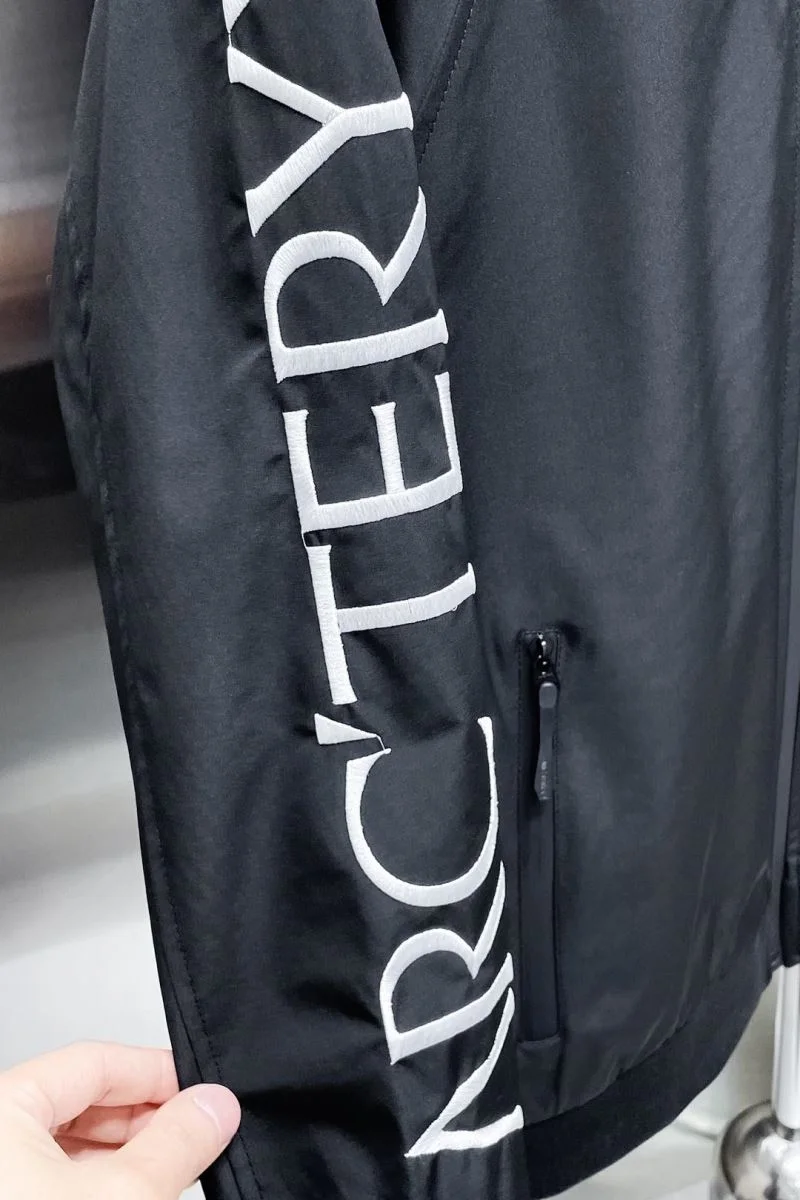 Modern Arcteryx Outwear 163244