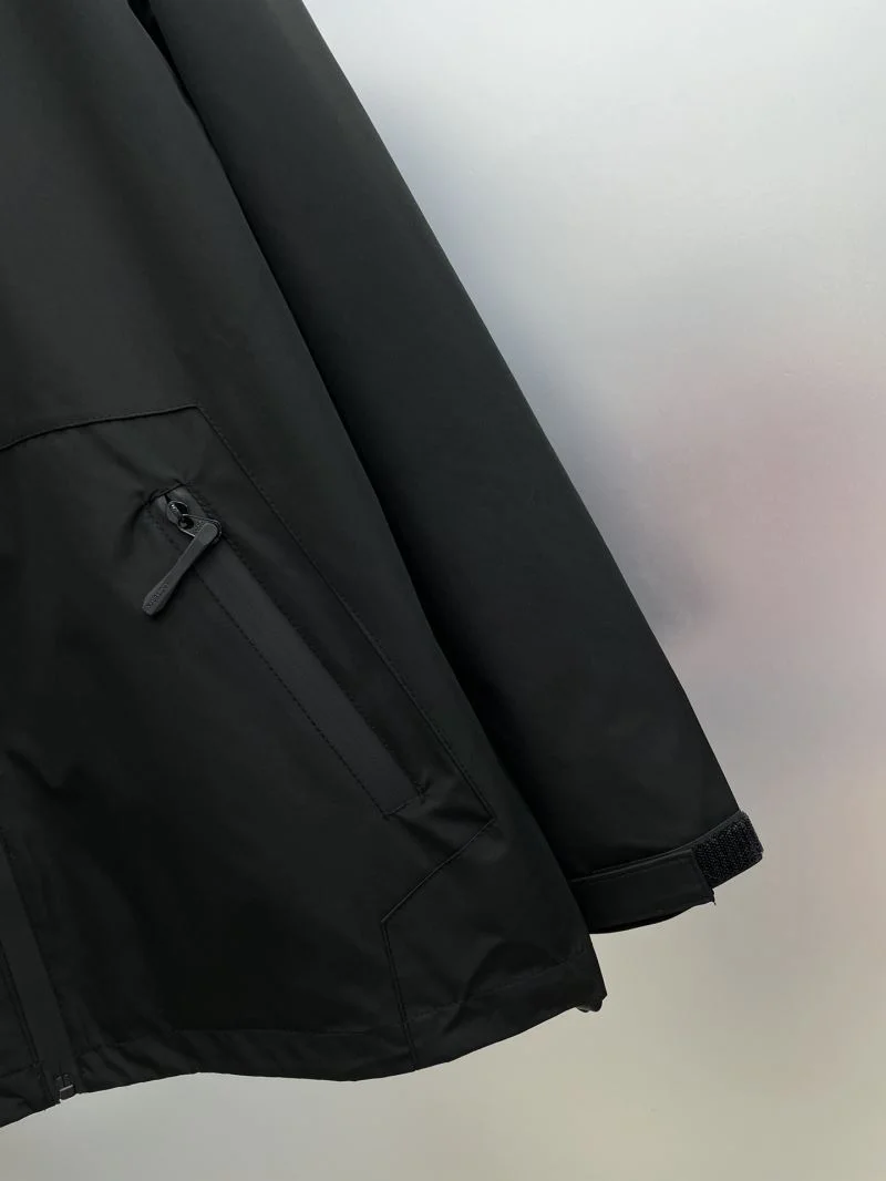 Arcteryx Outwear MoistureWicking 163235