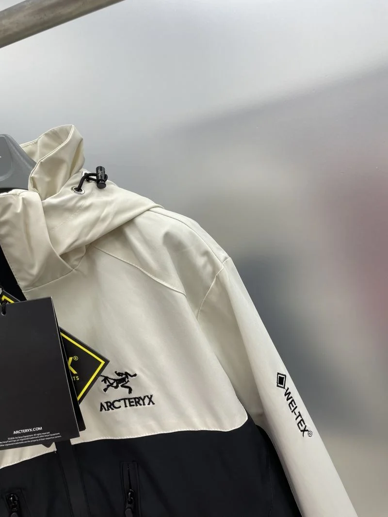 Arcteryx Outwear Colorful 163242