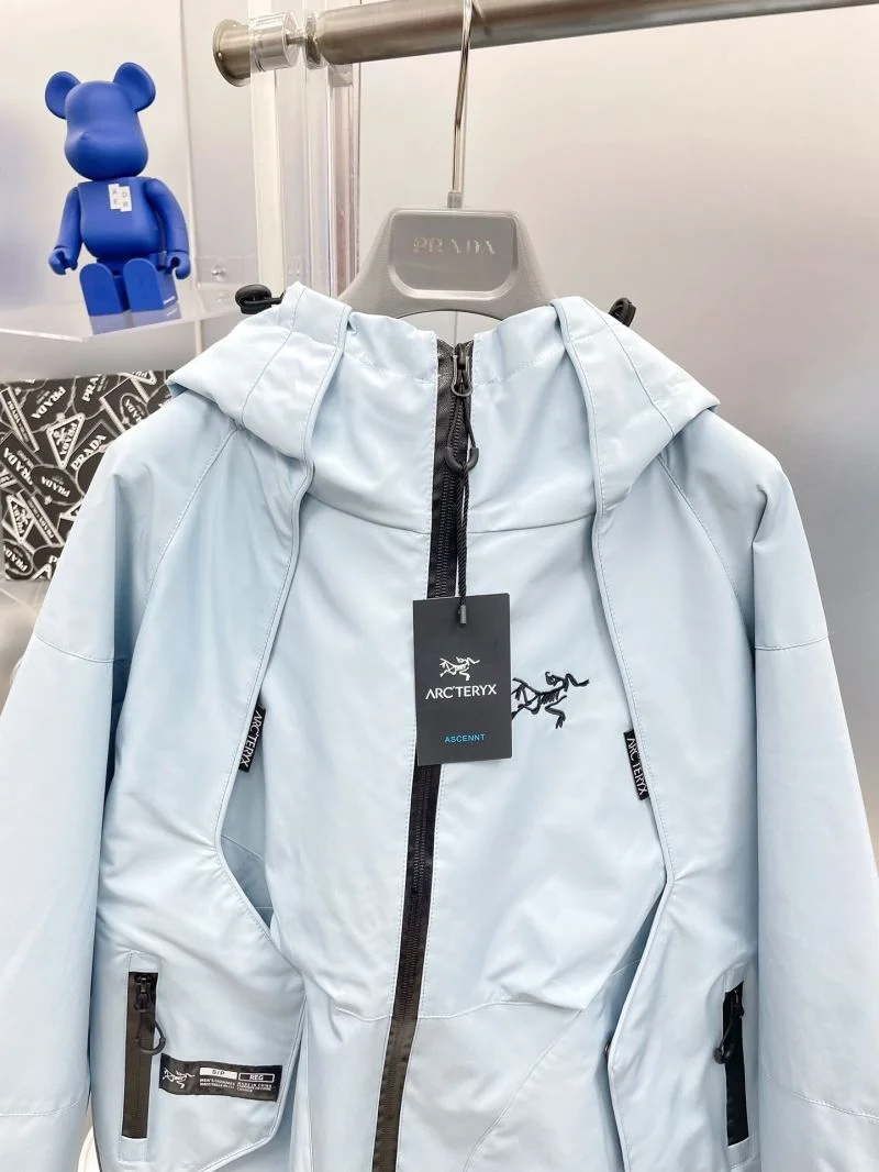 Arcteryx Outwear Vibrant 163299
