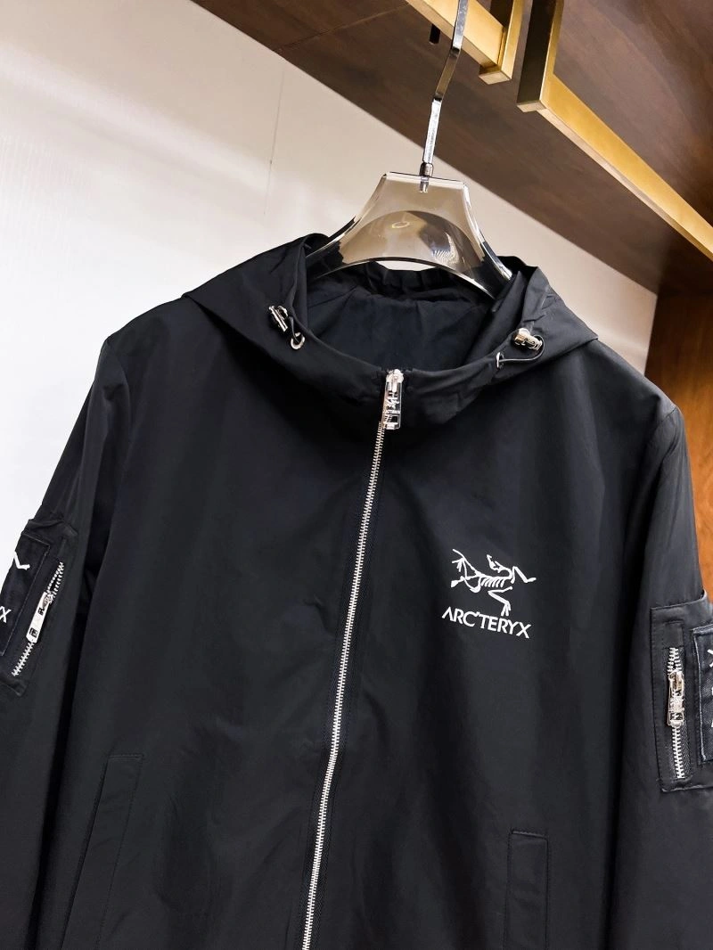 Arcteryx Outwear Sleek 162195