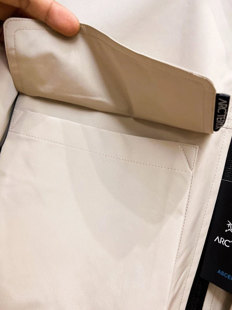 Arcteryx Outwear SmoothTexture 162200