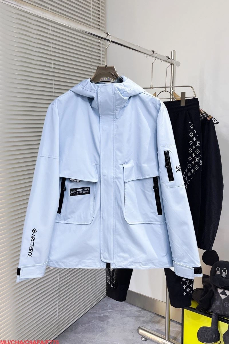 Arcteryx Outwear Supportive 162222