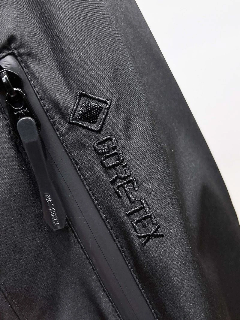 TechFriendly Arcteryx Outwear 162193