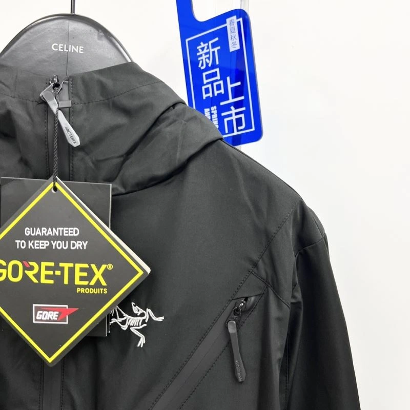 Arcteryx Outwear Reliable 162178