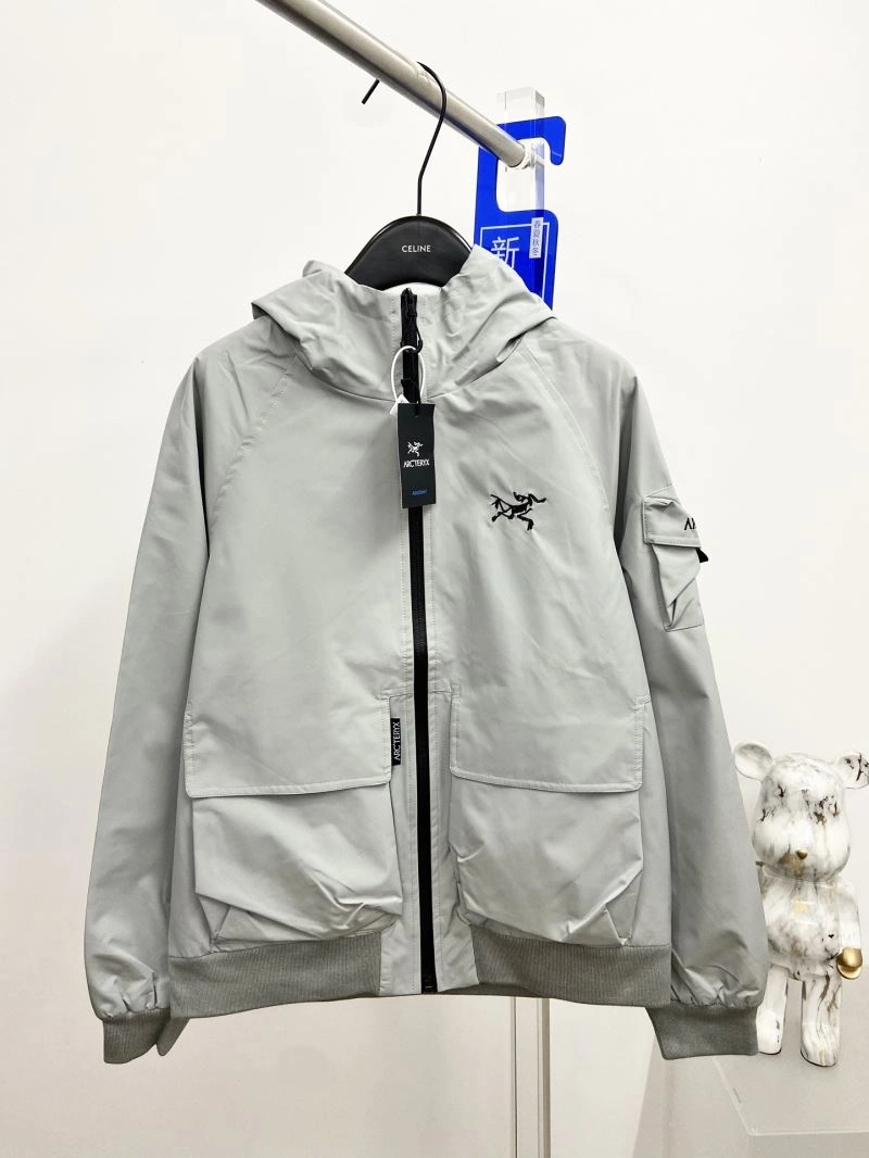 Arcteryx Outwear Compact 162174