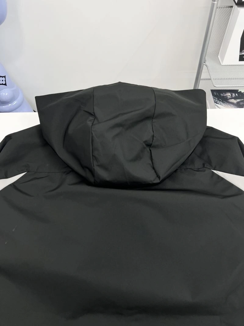 Arcteryx Outwear Lightweight 162173